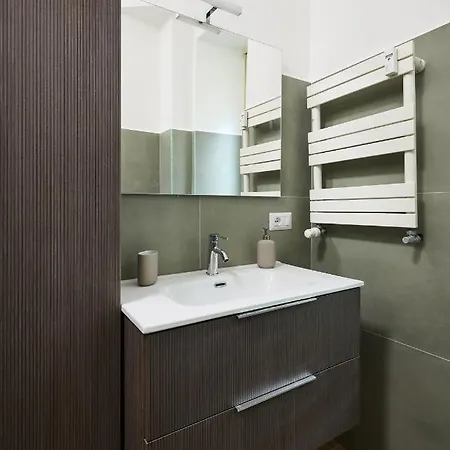 Domus Alberico 11 * Rome